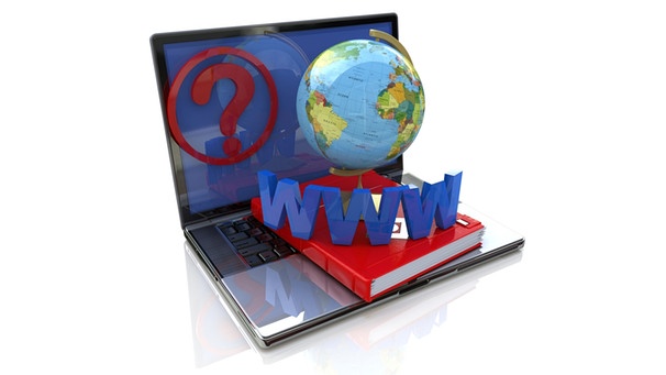 Worlwideweb und Buch auf Laptop | Bild: Creativ Collection Worlwideweb und Buch auf Laptop | Bild: Creativ Collection